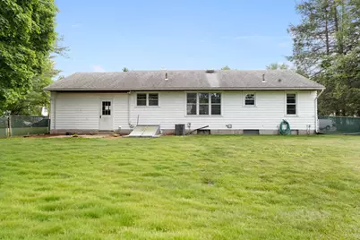 62 Clayton Road, Holyoke, MA 01040 - Photo 13