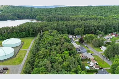 62 Clayton Road, Holyoke, MA 01040 - Photo 5