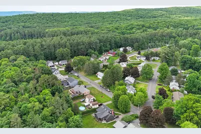 62 Clayton Road, Holyoke, MA 01040 - Photo 9