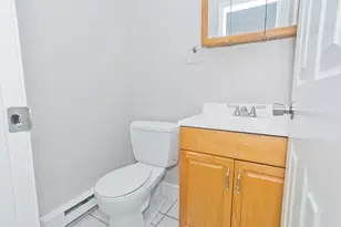 73-75 Walnut St, Holyoke, MA 01040 - Photo 9