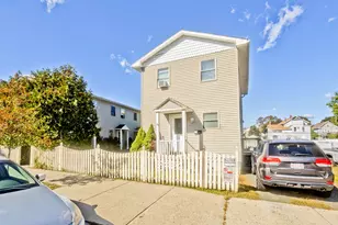 73-75 Walnut St, Holyoke, MA 01040 - Photo 3