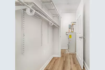 1029 Pleasant St #9, Worcester, MA 01602 - Photo 11