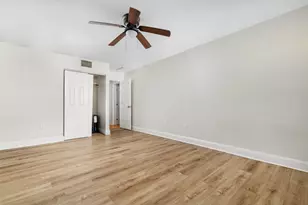 1029 Pleasant St, Worcester, MA 01602 - Photo 7