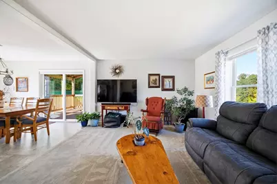 362 Hadley St, South Hadley, MA 01075 - Photo 7