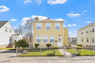 12 Dane St, Peabody, MA 01960 - Photo 3
