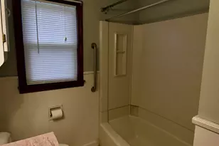 64 Poplar St, Chicopee, MA 01013 - Photo 9
