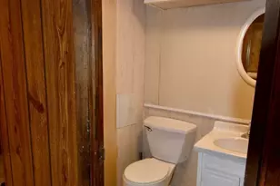 64 Poplar St, Chicopee, MA 01013 - Photo 17