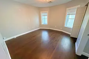26 Elder St, Boston, MA 02125 - Photo 33