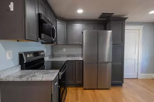 129 Lynn St, Peabody, MA 01960 - Photo 13