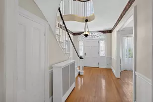 43 Summer St, Taunton, MA 02780 - Photo 5