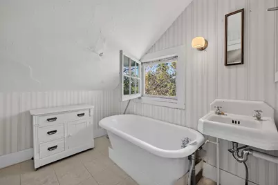 43 Summer St, Taunton, MA 02780 - Photo 31