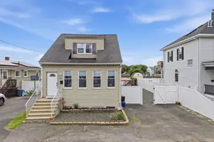 28 Houston Ave, Saugus, MA 01906 - Photo 3