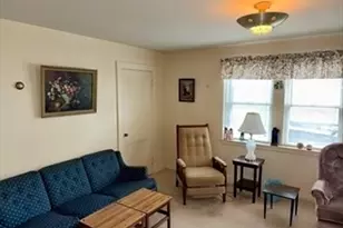 25 Lyons Ct, Watertown, MA 02472 - Photo 7