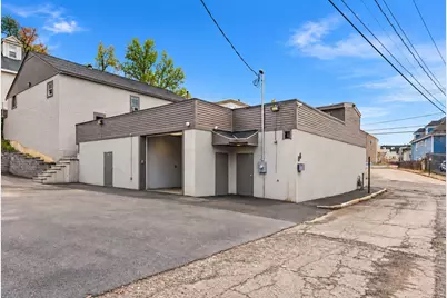 26 Howard St, Lowell, MA 01851 - Photo 3