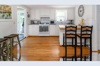 11 Burtonwood Ave, Bourne, MA 02532 - Photo 7