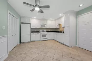 21 Dallas Dr, Dracut, MA 01826 - Photo 3