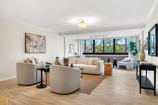 9 Hawthorne Pl, Boston, MA 02114 - Photo 1
