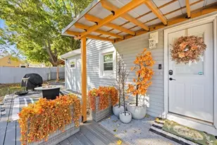 37 Sidney Ave, Swansea, MA 02777 - Photo 5