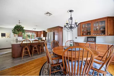 363 Loomis St, Westfield, MA 01085 - Photo 9