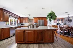 363 Loomis St, Westfield, MA 01085 - Photo 5