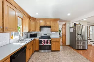 305 Mount Vernon, Fitchburg, MA 01420 - Photo 5