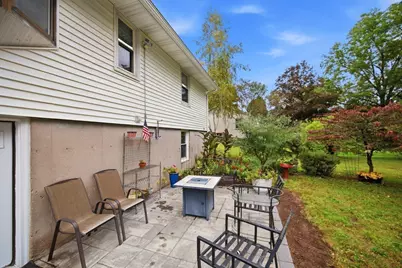 85 Peros Dr, Agawam, MA 01001 - Photo 17