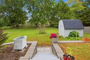 85 Peros Dr, Agawam, MA 01001 - Photo 11