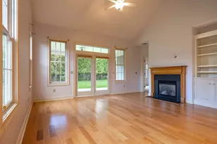 359 Main St, Easthampton, MA 01027 - Photo 7