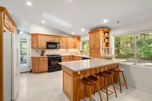 19 Holiday Rd, Wayland, MA 01778 - Photo 11
