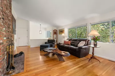 19 Holiday Road, Wayland, MA 01778 - Photo 5