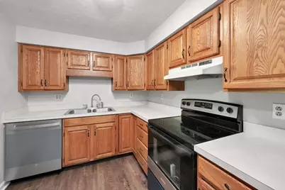 610 S Franklin St #F302, Holbrook, MA 02343 - Photo 9