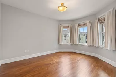 22 Santuit St #B, Boston, MA 02124 - Photo 9