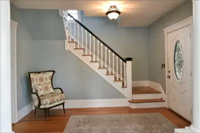 8 Lake Ave, Lynn, MA 01904 - Photo 9