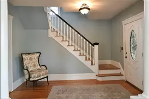 8 Lake Ave, Lynn, MA 01904 - Photo 9
