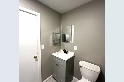 670 Pleasant St, Brockton, MA 02301 - Photo 11