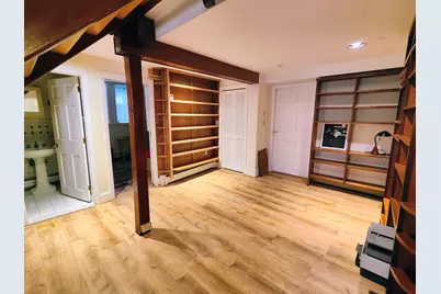 10 Hilliard St #2, Cambridge, MA 02138 - Photo 11