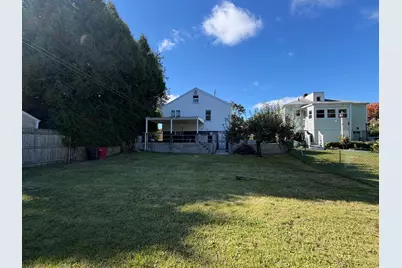 366 Conduit St, New Bedford, MA 02745 - Photo 17