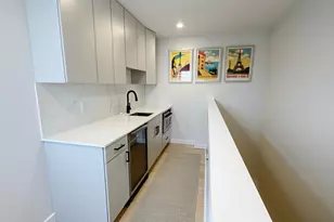 340 W 2nd St, Boston, MA 02127 - Photo 13