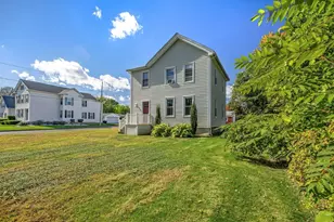 12 Chester St, Chicopee, MA 01013 - Photo 3