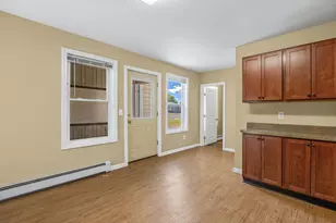 12 Chester St, Chicopee, MA 01013 - Photo 7