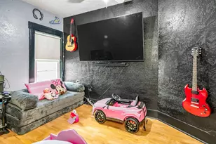 215 Ferry St, Lawrence, MA 01841 - Photo 31