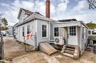 215 Ferry St, Lawrence, MA 01841 - Photo 33