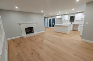 562 Mariner Cir, Barnstable, MA 02635 - Photo 5