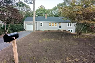 562 Mariner Cir, Barnstable, MA 02635 - Photo 1