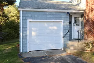 6 Rochelle St, Worcester, MA 01606 - Photo 11