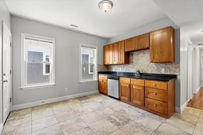 51 King St #3, Boston, MA 02122 - Photo 1