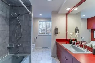112 Cedar St N, Medford, MA 02155 - Photo 9
