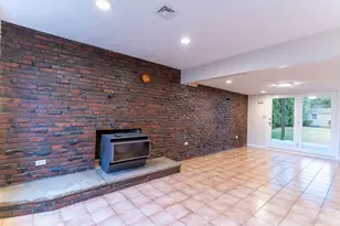 112 Cedar St N, Medford, MA 02155 - Photo 11