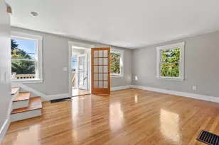 8 Winter St, Southborough, MA 01745 - Photo 11
