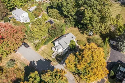 8 Winter St, Southborough, MA 01745 - Photo 33